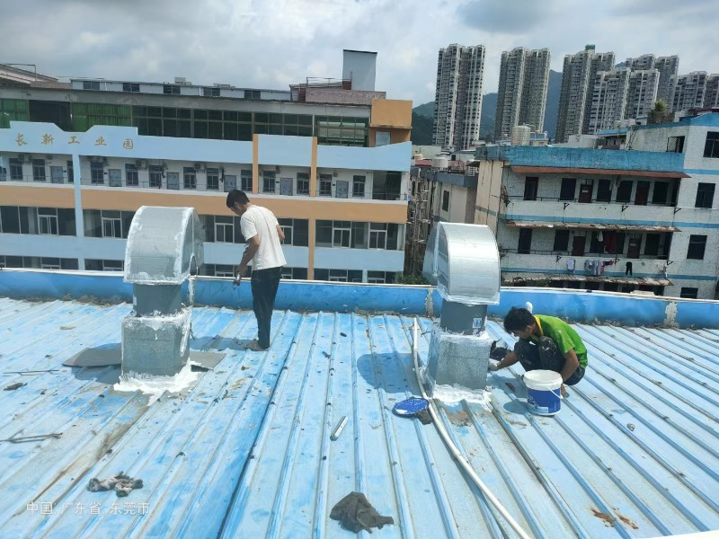 临朐钢结构屋面涂料维修方法